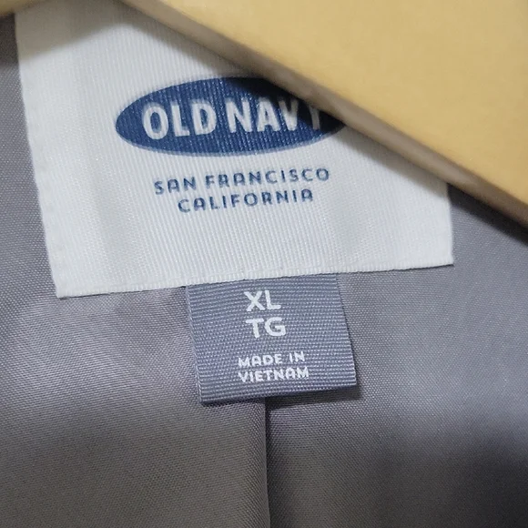 Old Navy Gray Pea Coat with Notched Lapel and Structured Silhouette - Picture 2 of 5